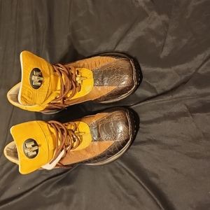 Mauri Gators size 11 brown real Mauri Gator